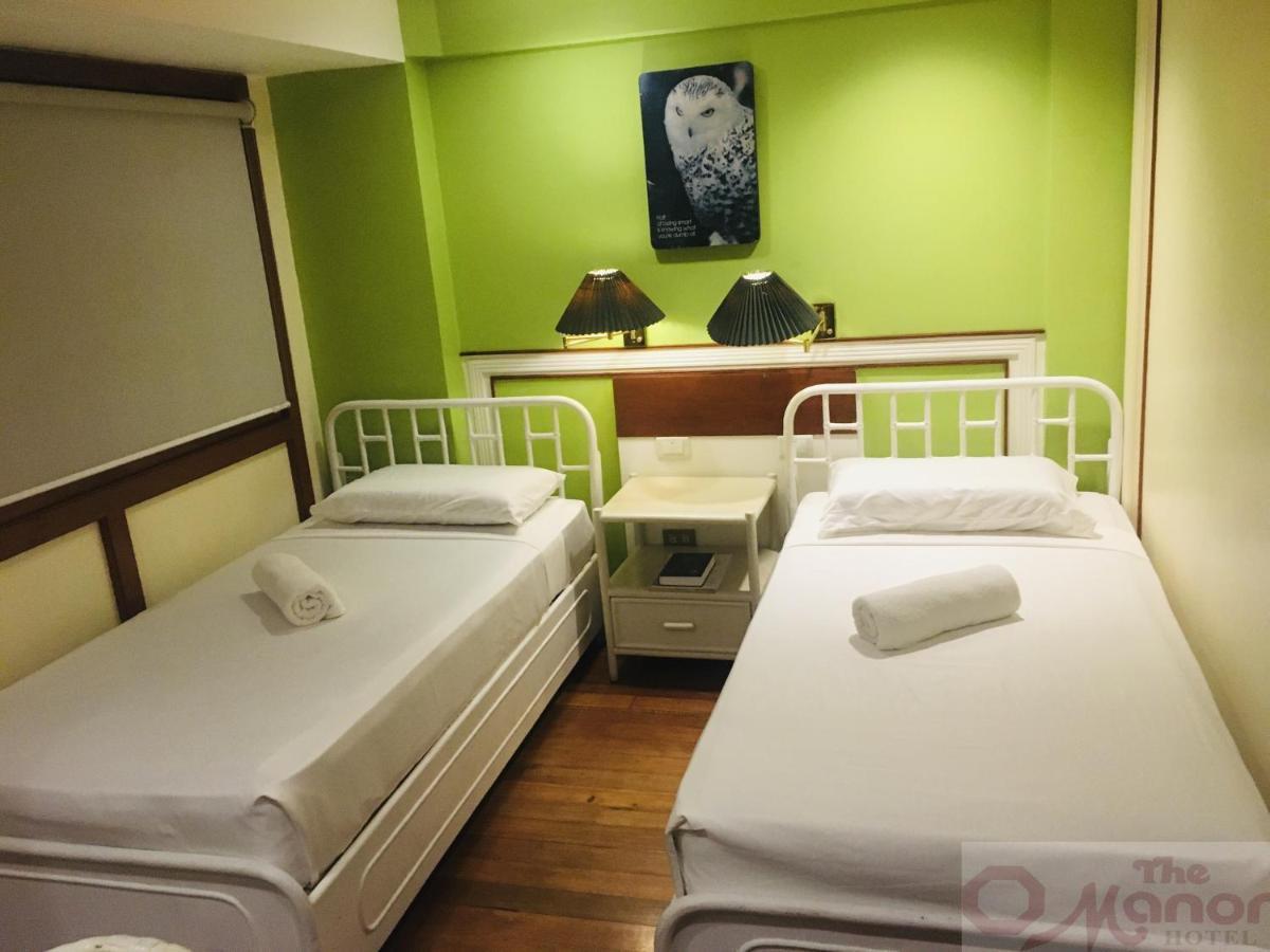 The Manor Hotel Davao Екстер'єр фото