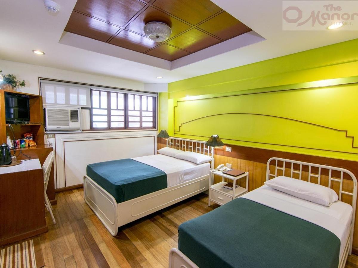 The Manor Hotel Davao Екстер'єр фото