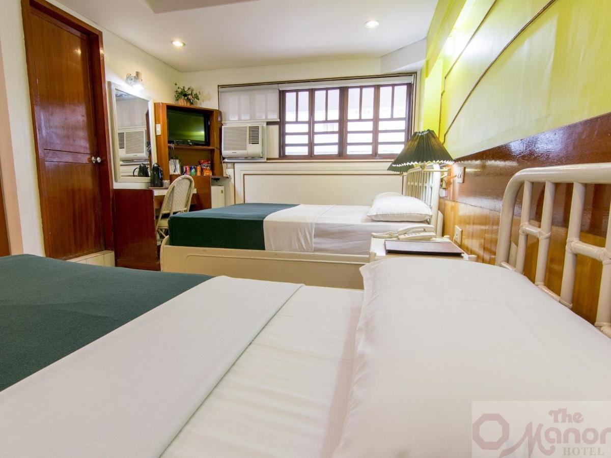 The Manor Hotel Davao Екстер'єр фото