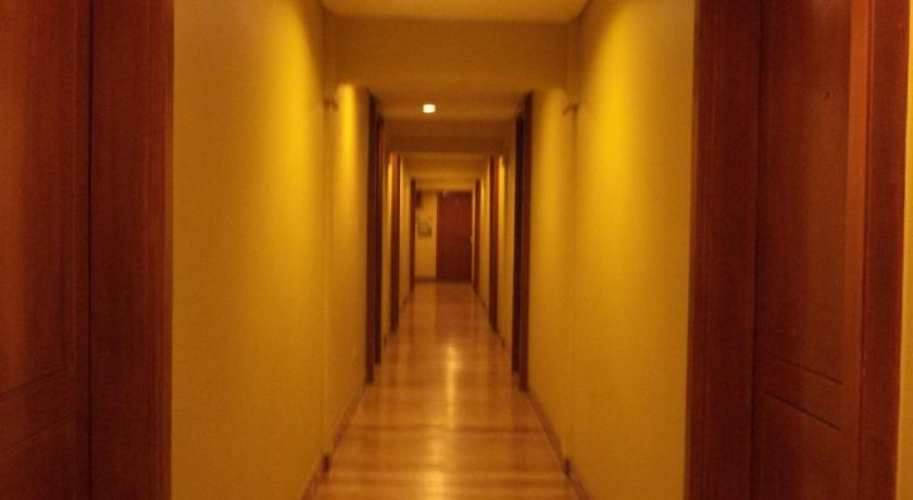 The Manor Hotel Davao Екстер'єр фото