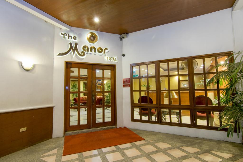 The Manor Hotel Davao Екстер'єр фото